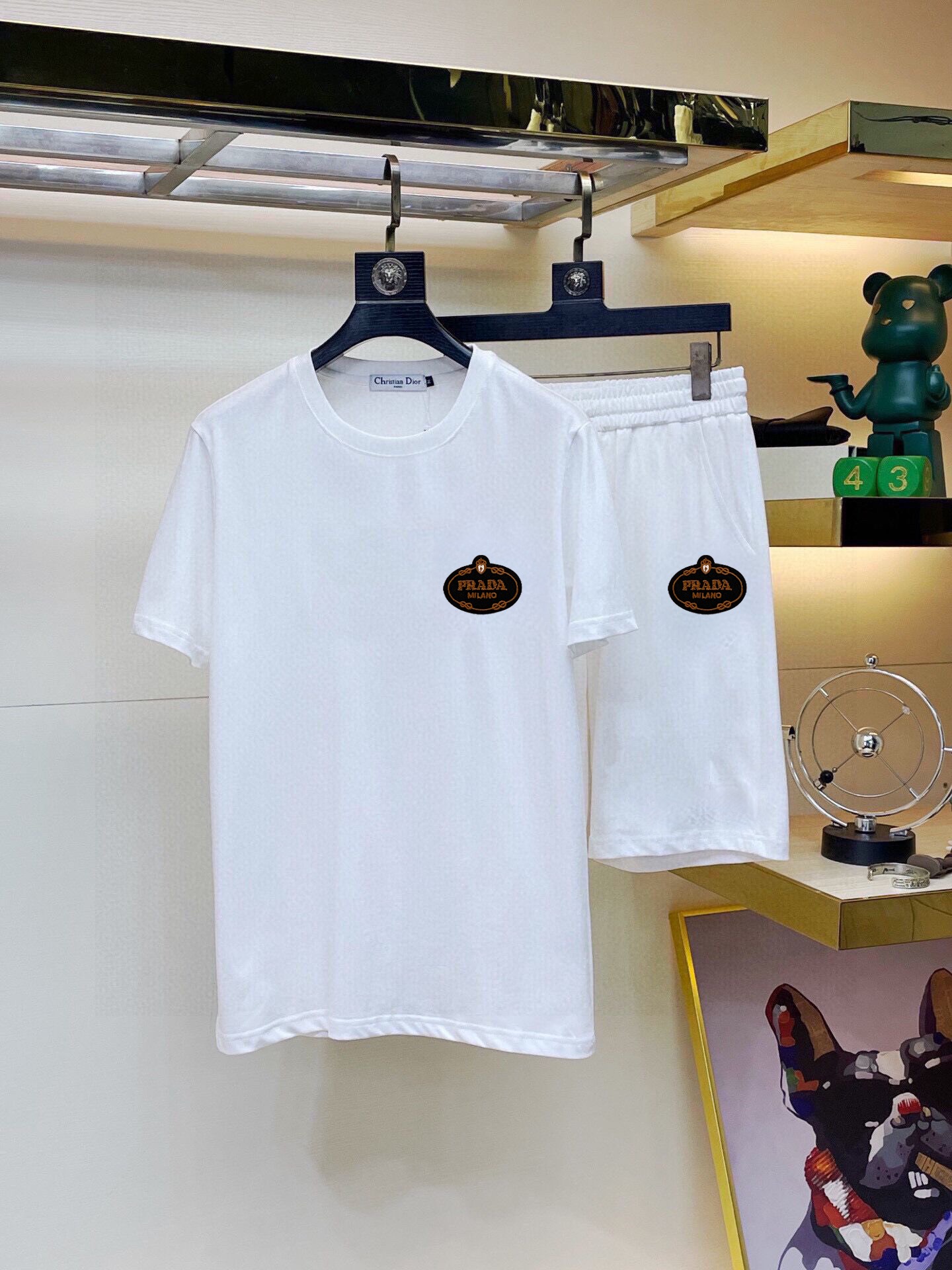 【PRADA旗艦店】プラダ 半袖ショートパンツスーツ ご好評に付き再入荷！