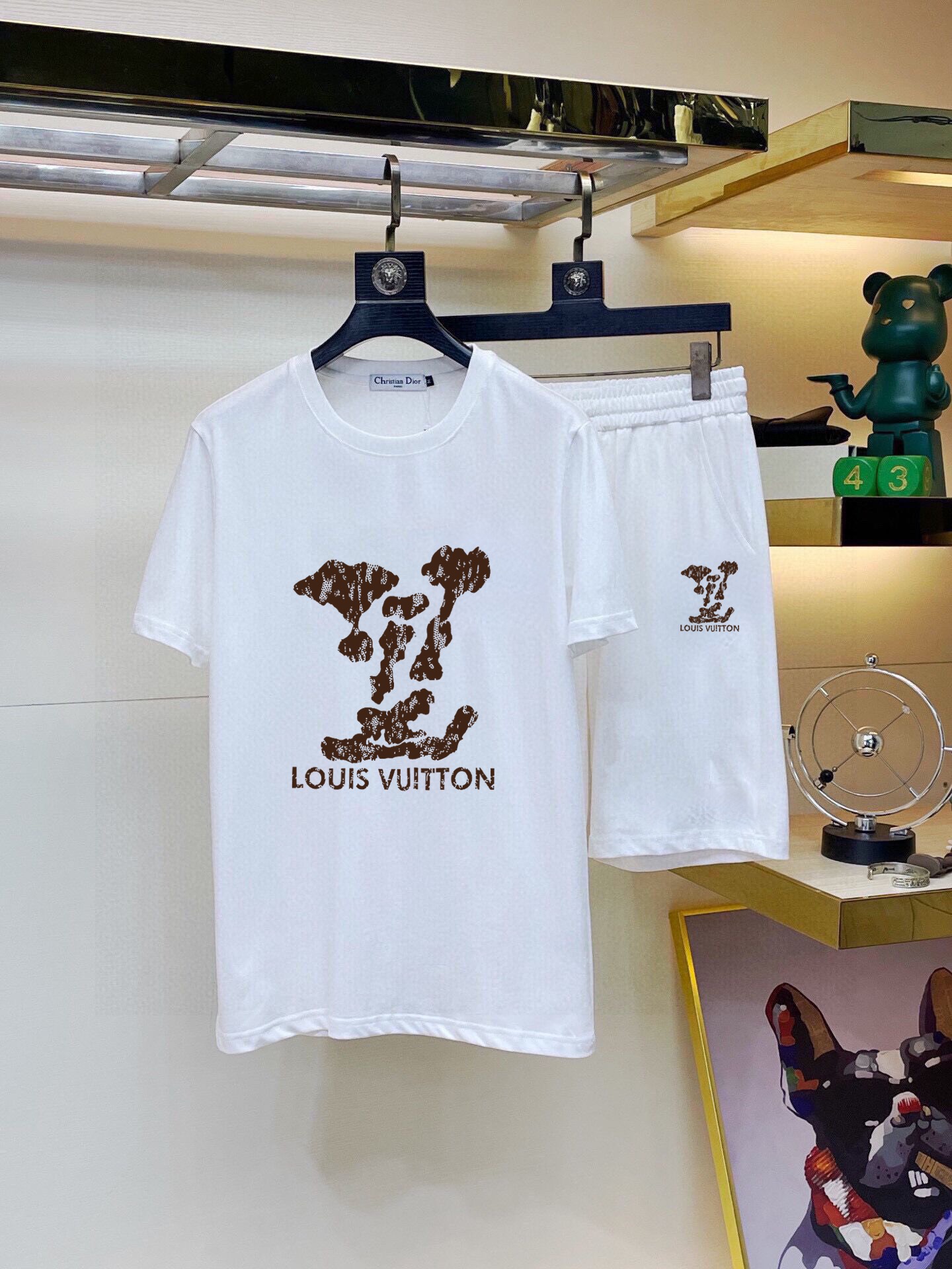 【LOUIS VUITTON旗艦店】半袖ショートパンツスーツ ご好評に付き再入荷！