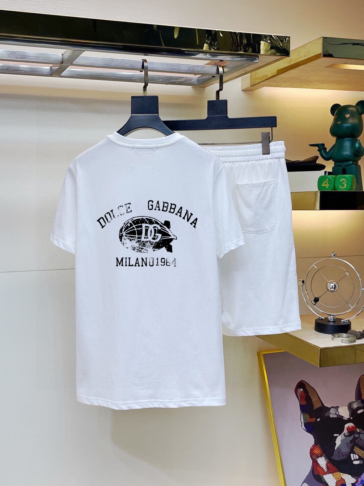 【Dolce&Gabbana旗艦店】半袖ショートパンツスーツ ご好評に付き再入荷！