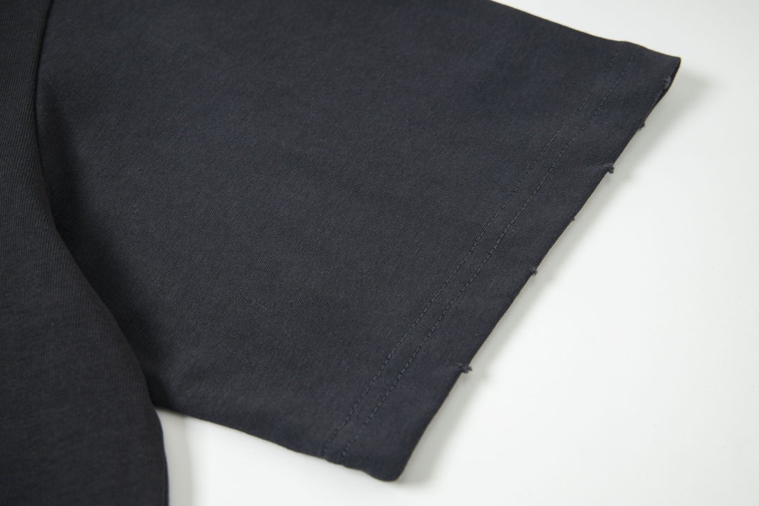 【BANELCIAGA旗艦店】バレンシアガ 半袖Tシャツ ご好評に付き再入荷！