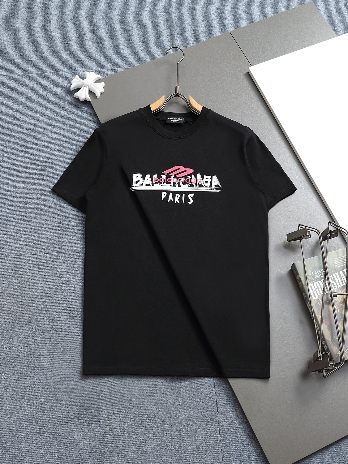 【BANELCIAGA旗艦店】バレンシアガ 半袖Tシャツ ご好評に付き再入荷！