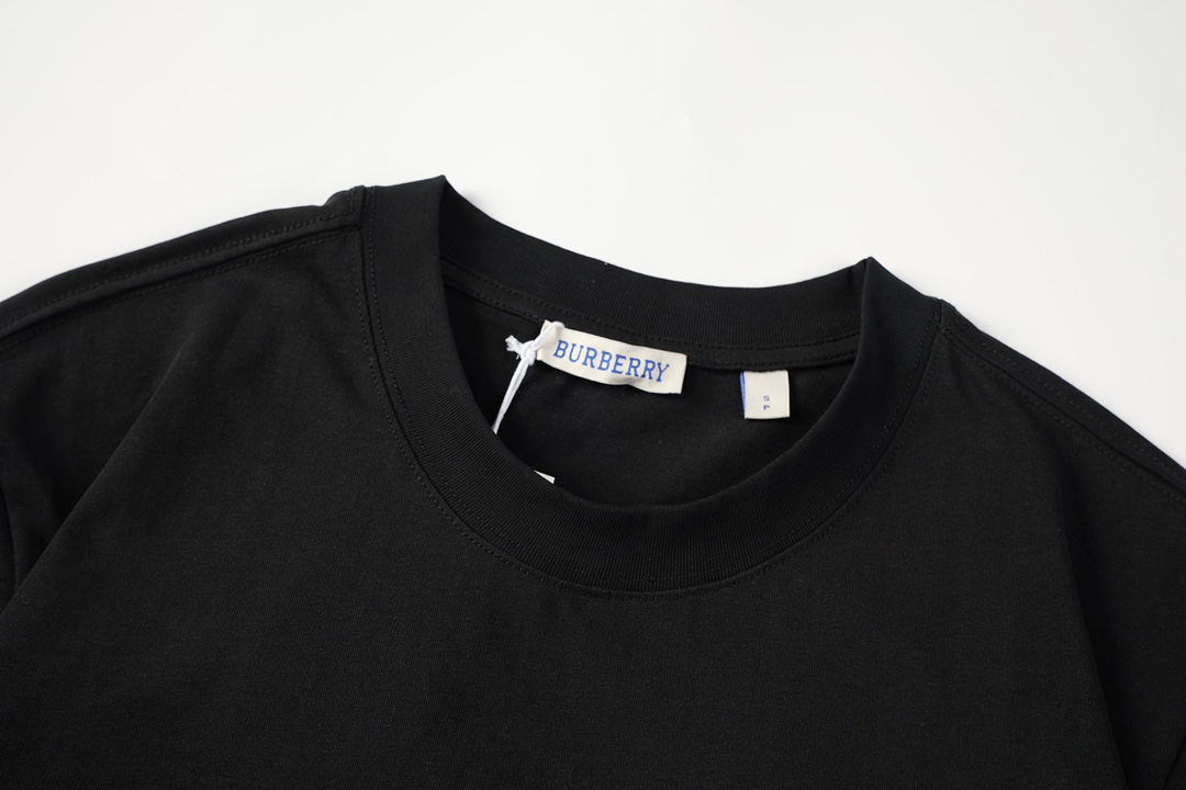 【Burberry】（バーバリー )半袖Tシャツ 男女兼用、ご好評に付き再入荷！