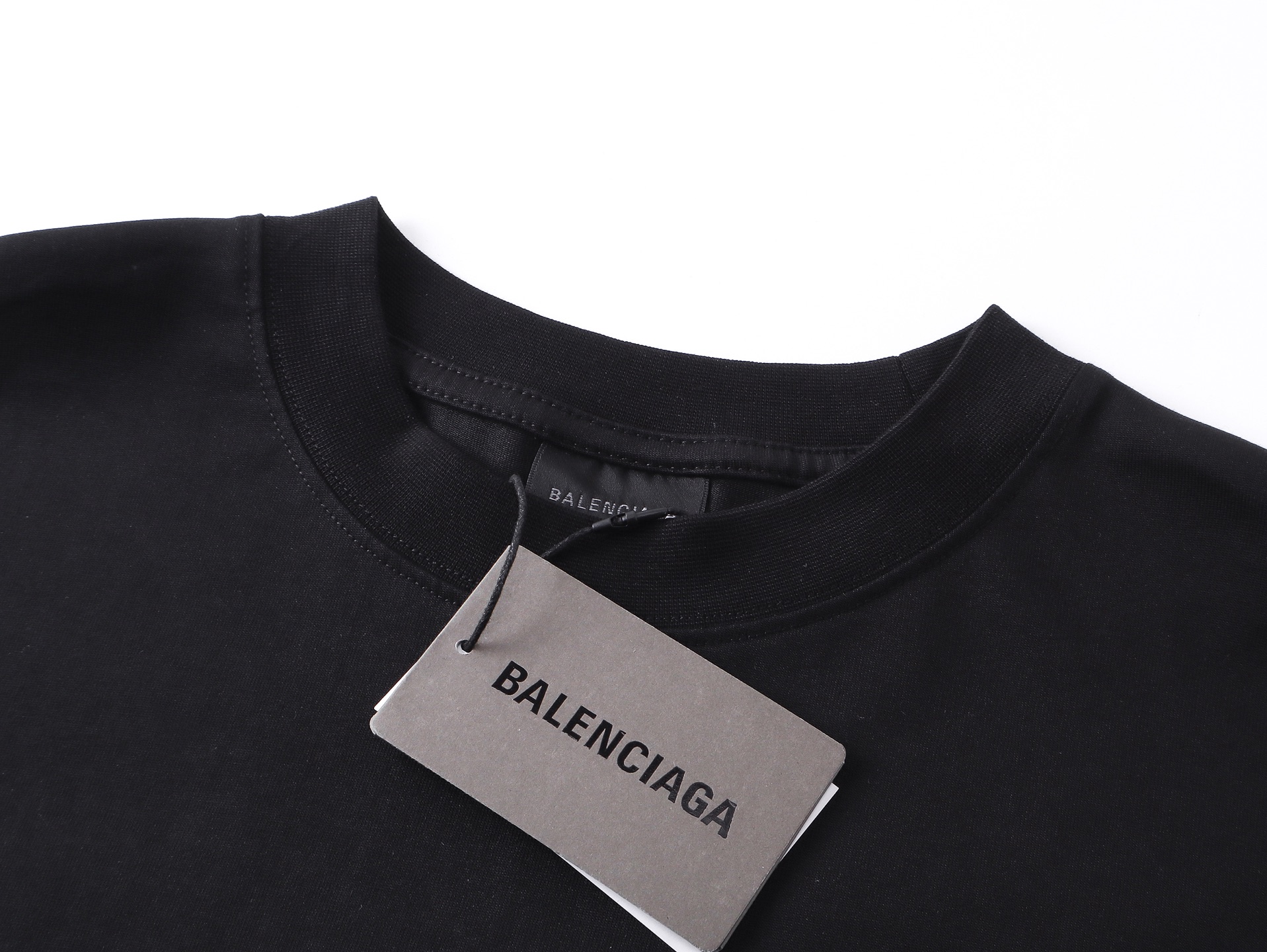 【BALENCIAGA旗艦店】バレンシアガ 長袖 ご好評に付き再入荷！