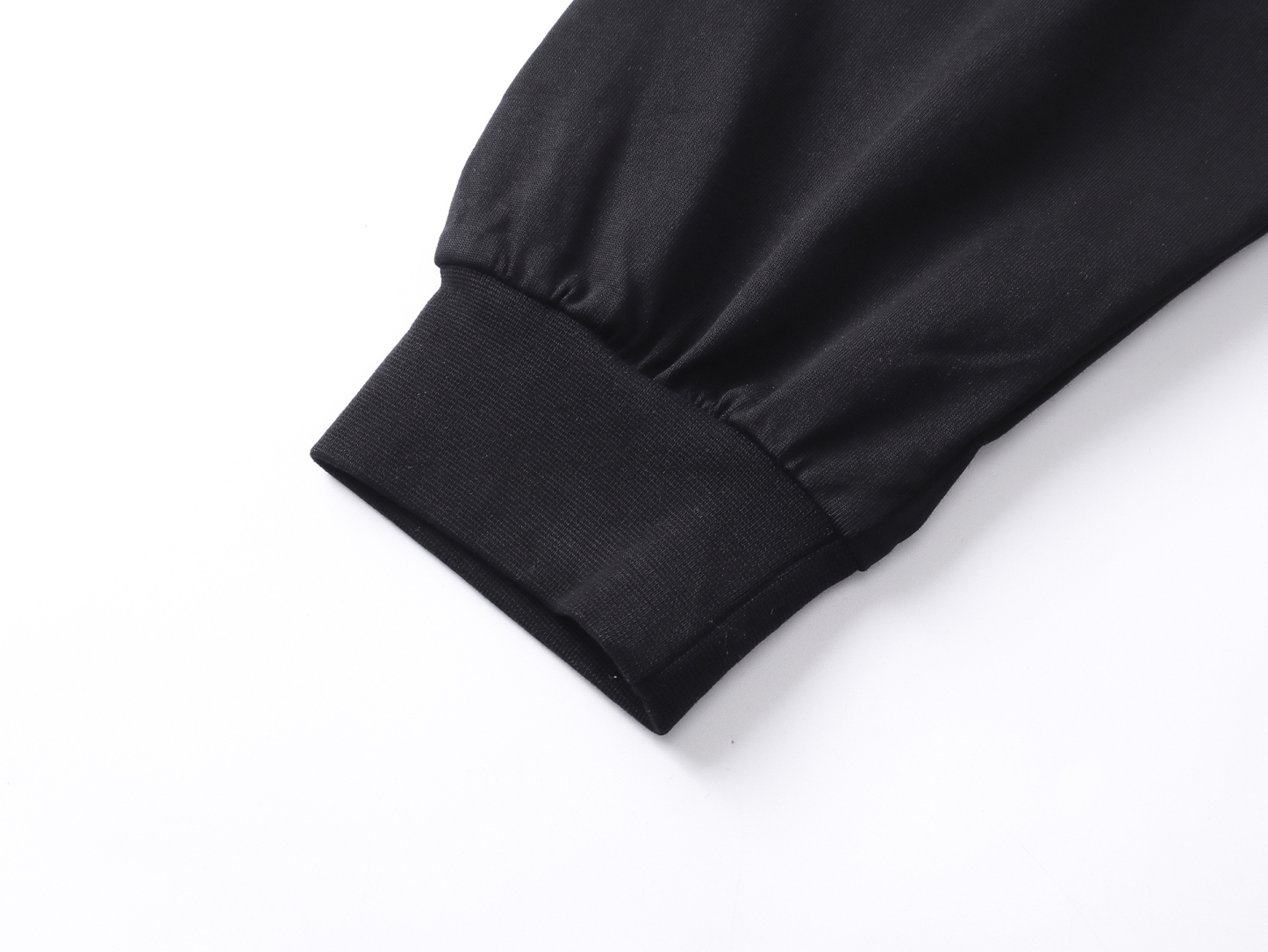 【BALENCIAGA旗艦店】バレンシアガ 長袖 ご好評に付き再入荷！
