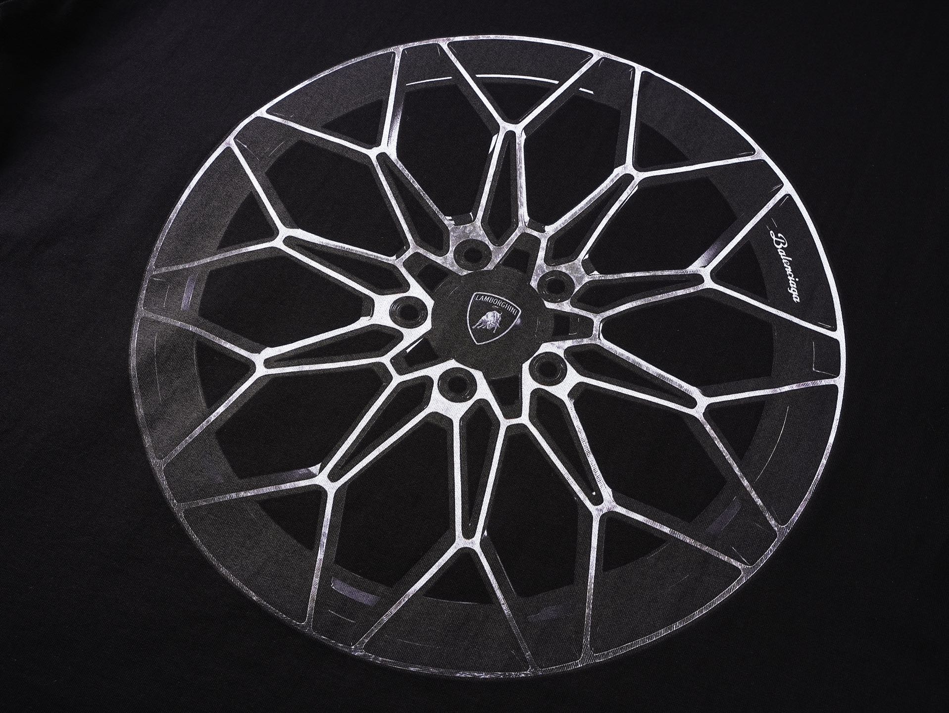 【BALENCIAGA旗艦店】バレンシアガ 長袖 即日出荷 ご好評に付き再入荷！