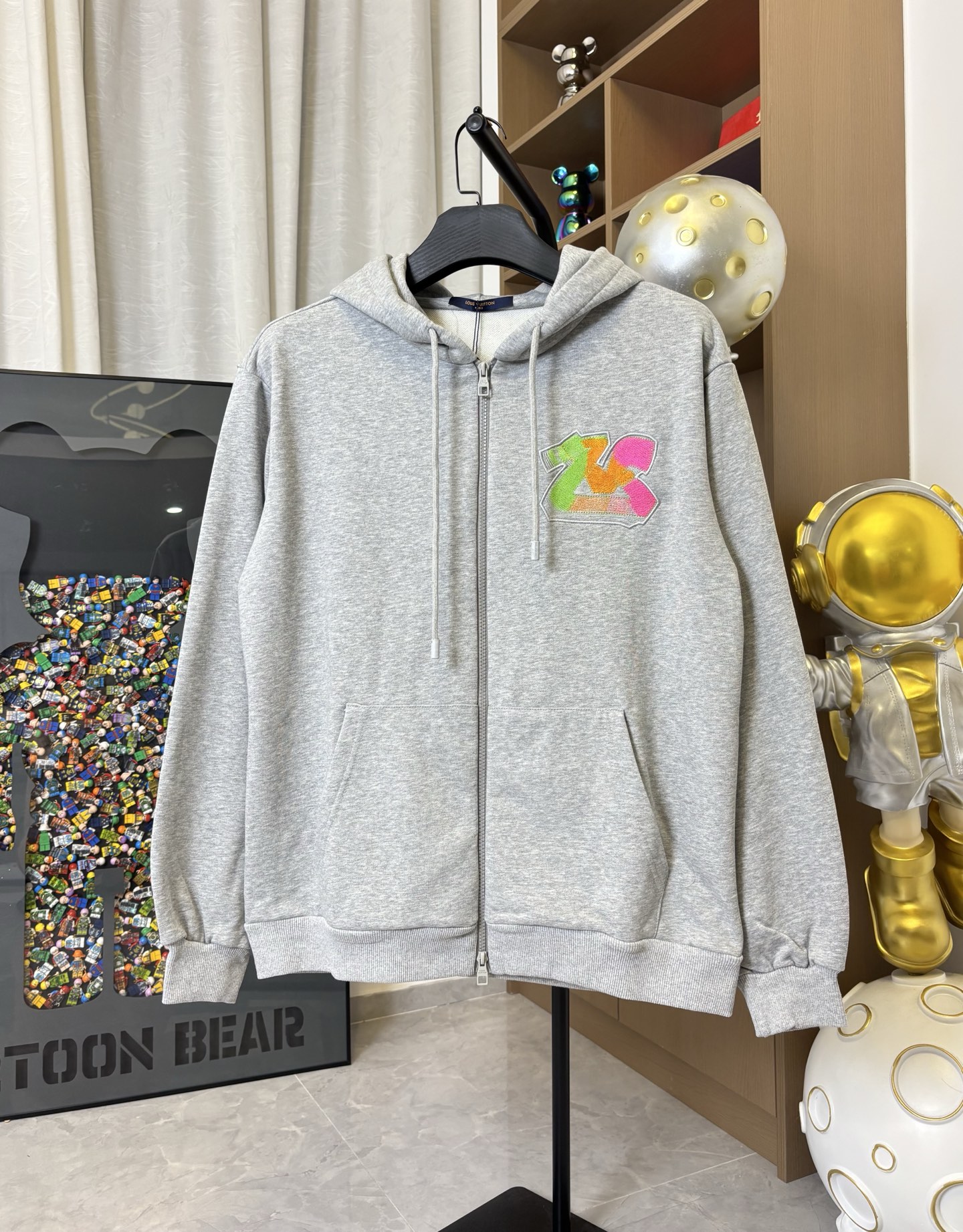 【LOUIS VUITTON旗艦店】ルイヴィトン パーカー 男女兼用 ご好評に付き再入荷！