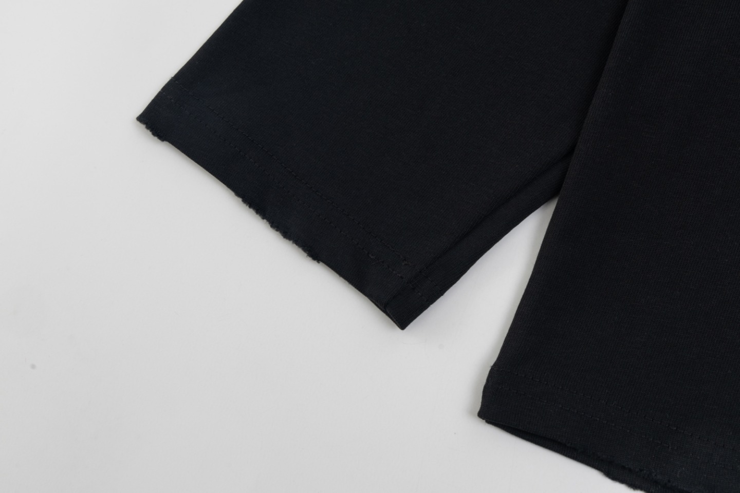 【BALENCIAGA旗艦店】バレンシアガ 長袖 即日出荷 ご好評に付き再入荷！