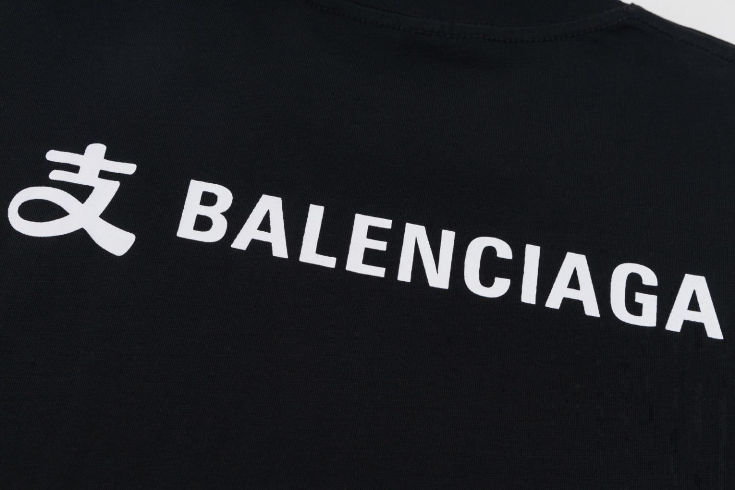 【BALENCIAGA旗艦店】バレンシアガ 長袖 男女兼用 ご好評に付き再入荷！