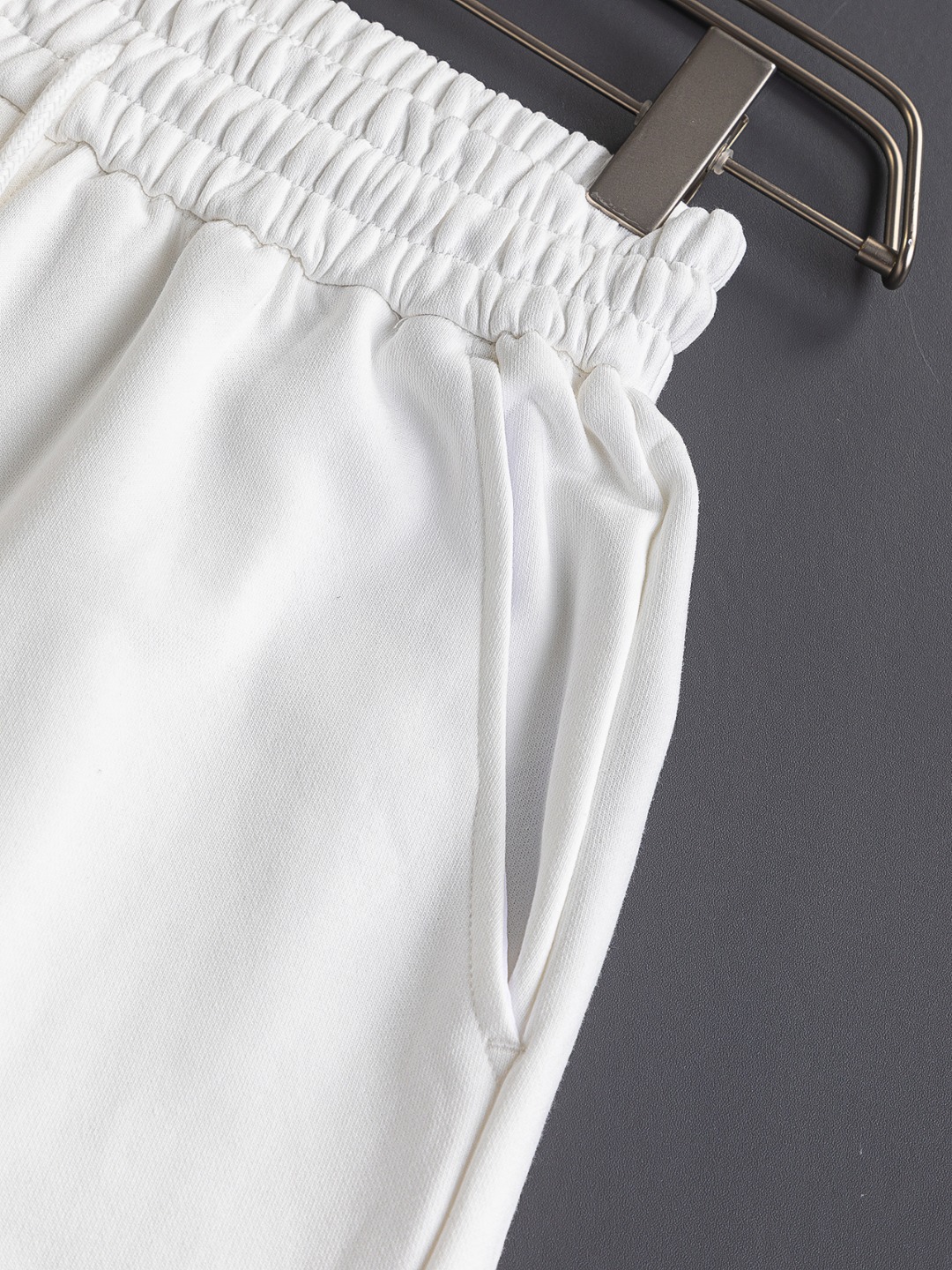 【BALENCIAGA旗艦店】バレンシアガ 半ズボン ご好評に付き再入荷！