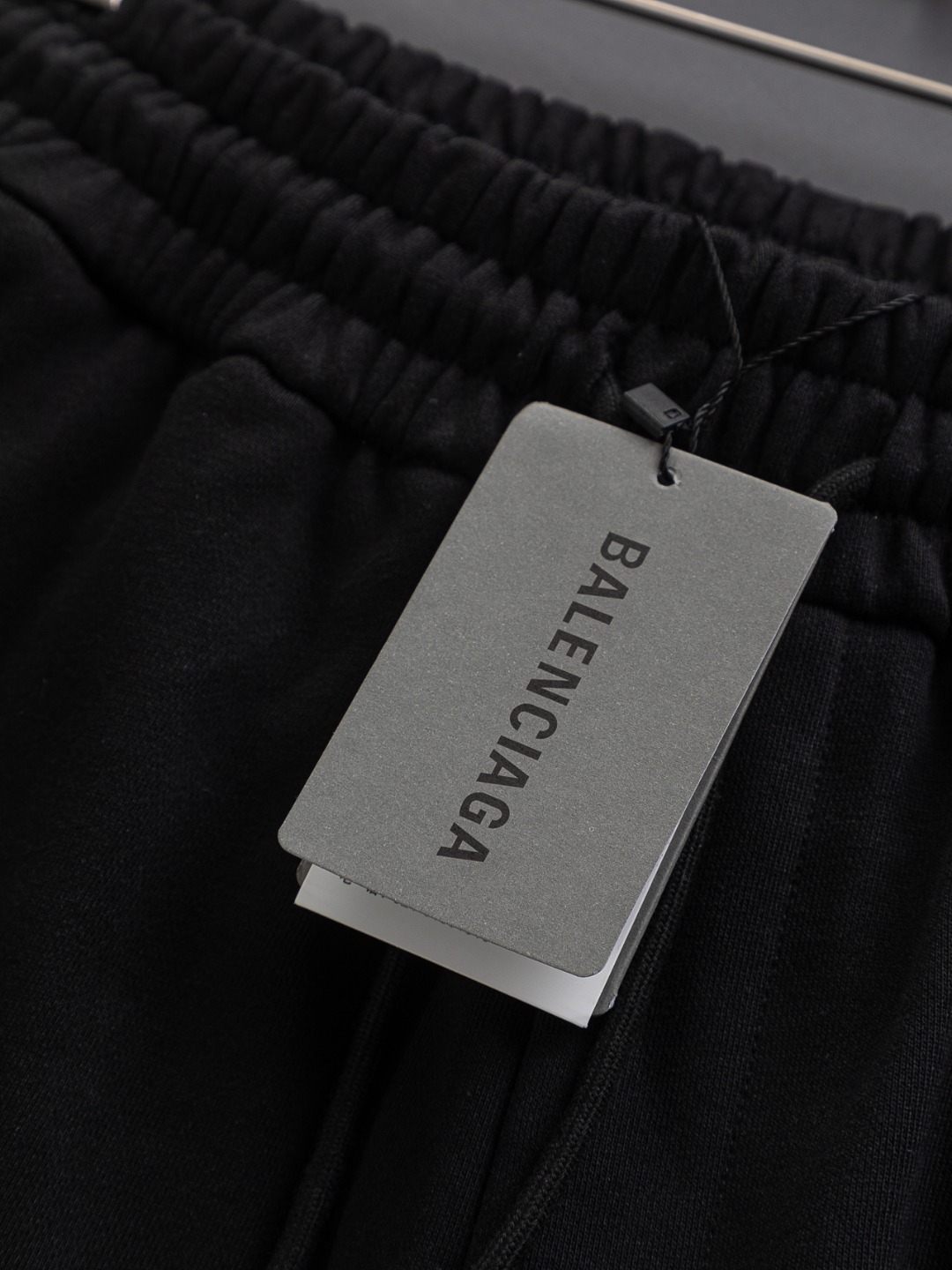 【BALENCIAGA旗艦店】バレンシアガ 半ズボン ご好評に付き再入荷！