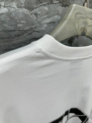 【BALENCIAGA旗艦店】バレンシアガ 長袖 即日出荷 ご好評に付き再入荷！