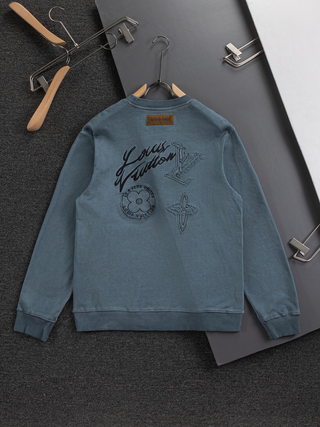 【LOUIS VUITTON旗艦店】ルイヴィトン 長袖 ご好評に付き再入荷！