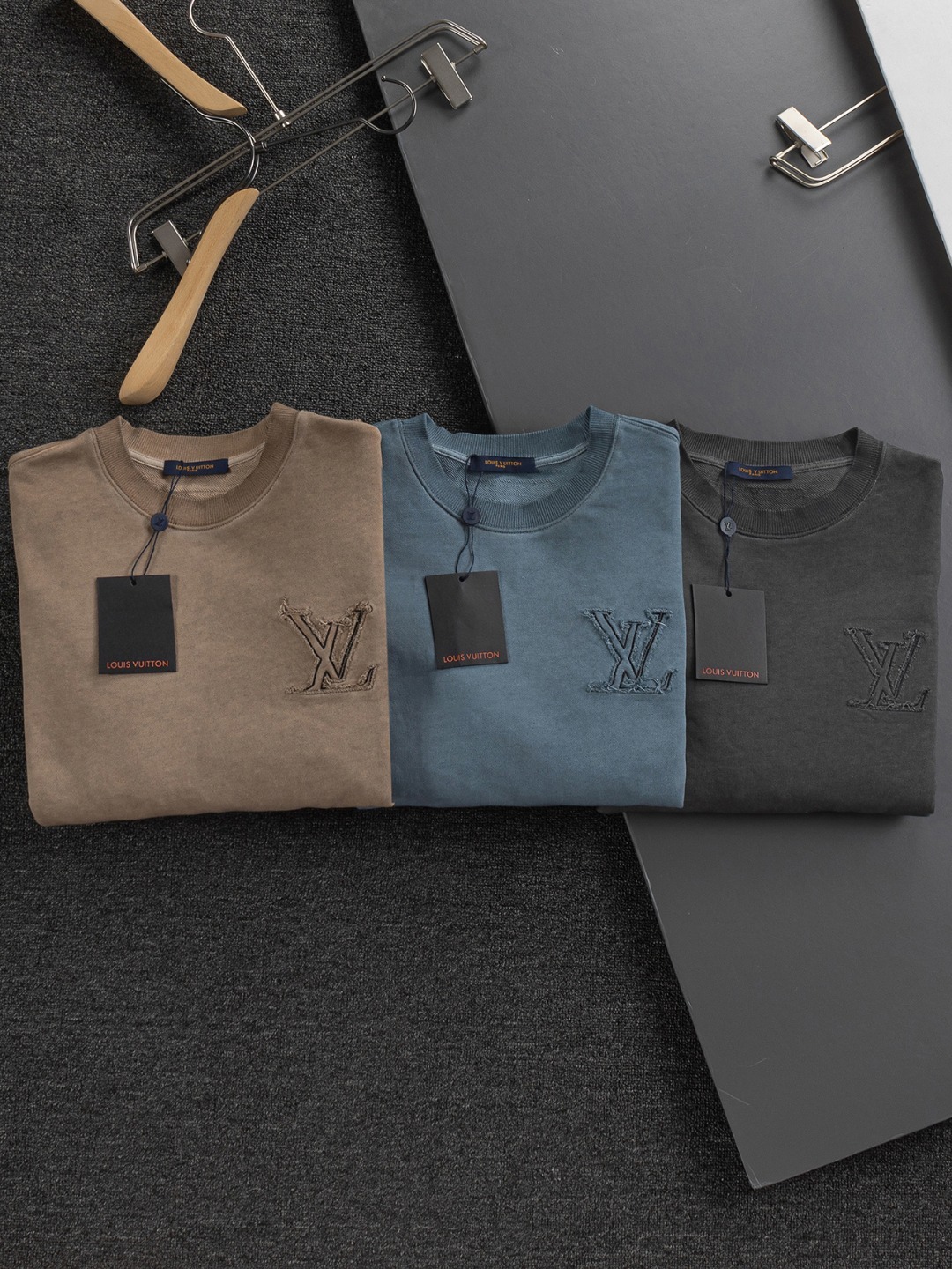 【LOUIS VUITTON旗艦店】ルイヴィトン 長袖 ご好評に付き再入荷！