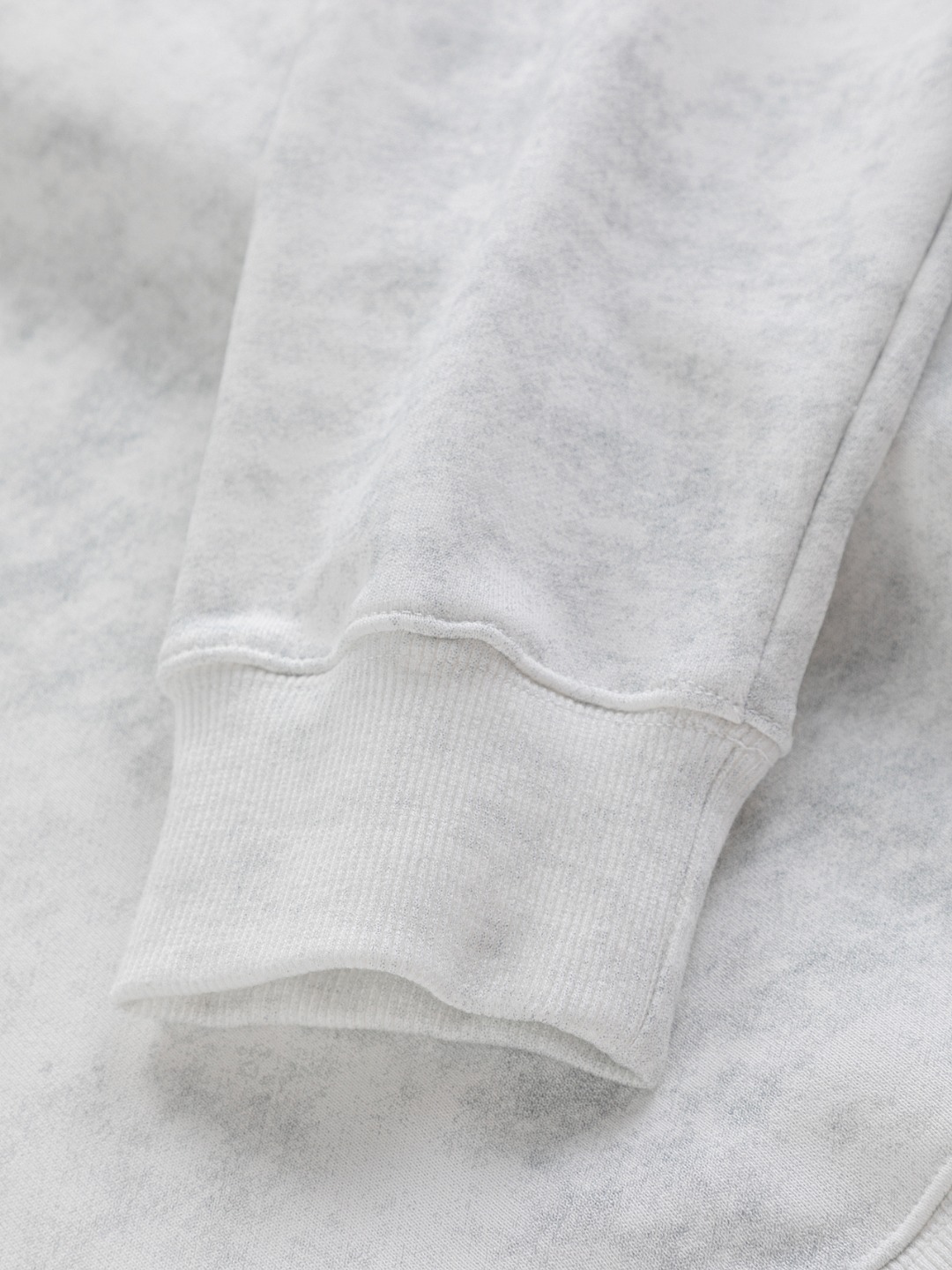 【BALENCIAGA旗艦店】バレンシアガ 長袖 ご好評に付き再入荷！