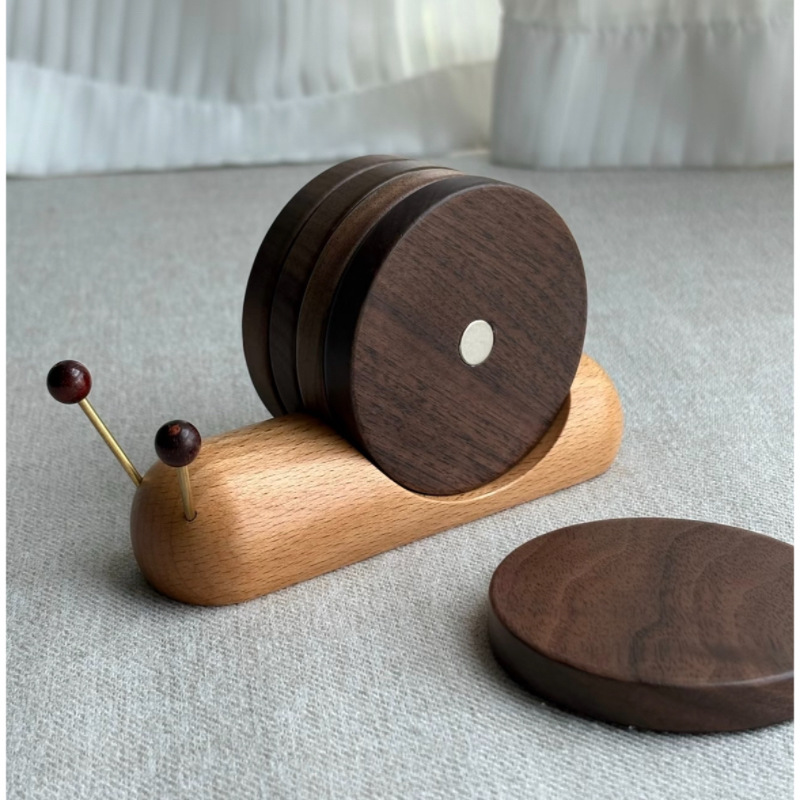 Creative desktop snail wooden coaster, heat-resistant mat, decorative ornament, heat-resistant pad, pot mat, bowl mat, cup holder, magnetic suction