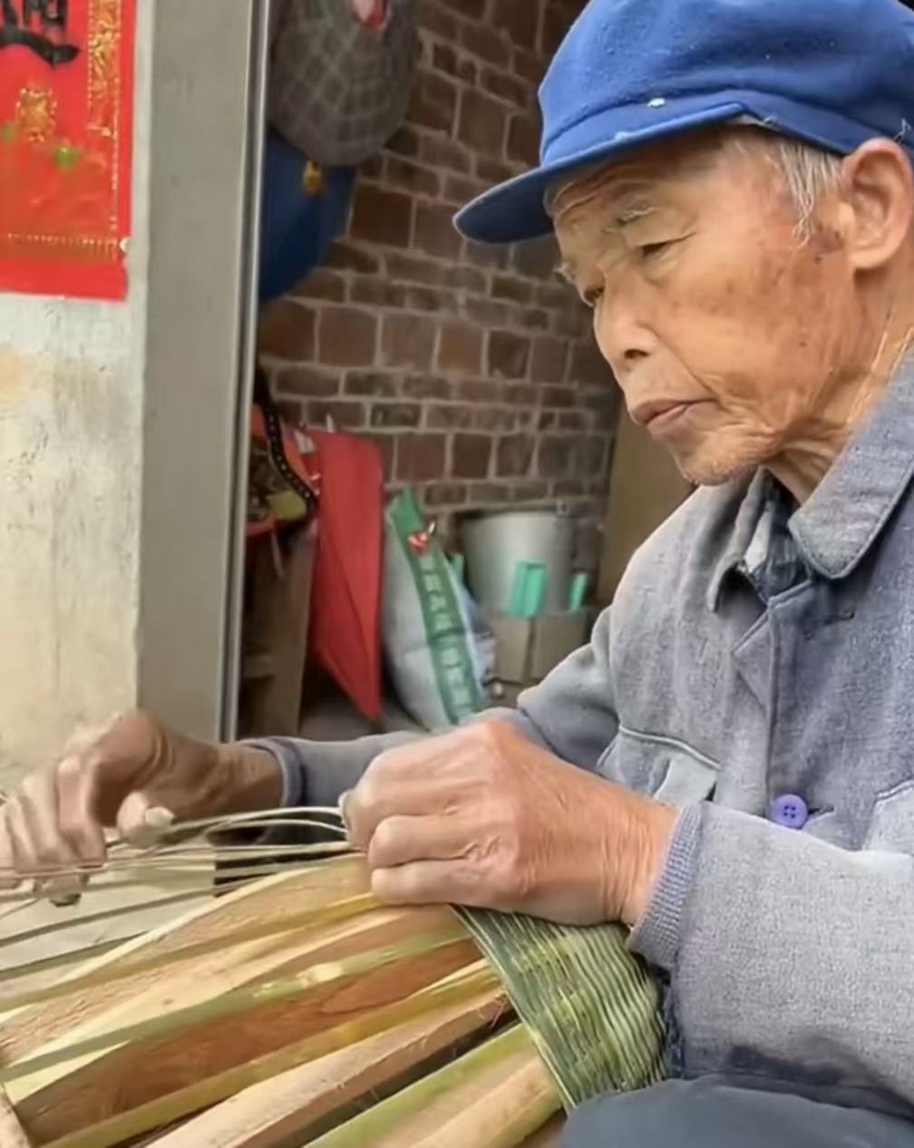 任意下單，我們都會送上爺爺親手編織的果籃，功德無量！