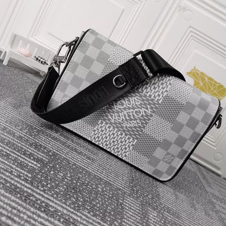 Louis Vuitton メッセンジャーバッグ｜コンパクトサイズ-三越伊勢丹公式 ラグジュアリーアウトレット
