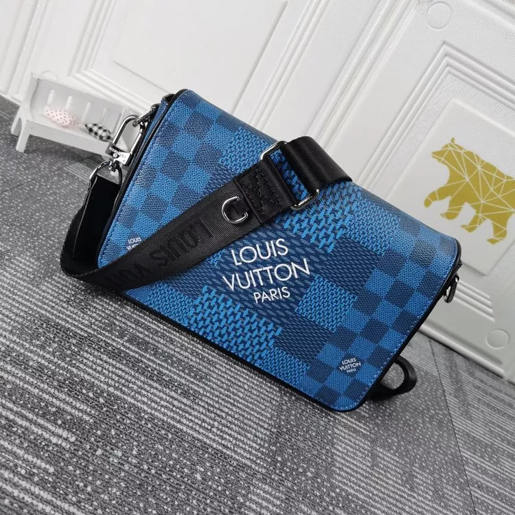 Louis Vuitton メッセンジャーバッグ｜コンパクトサイズ-三越伊勢丹公式 ラグジュアリーアウトレット