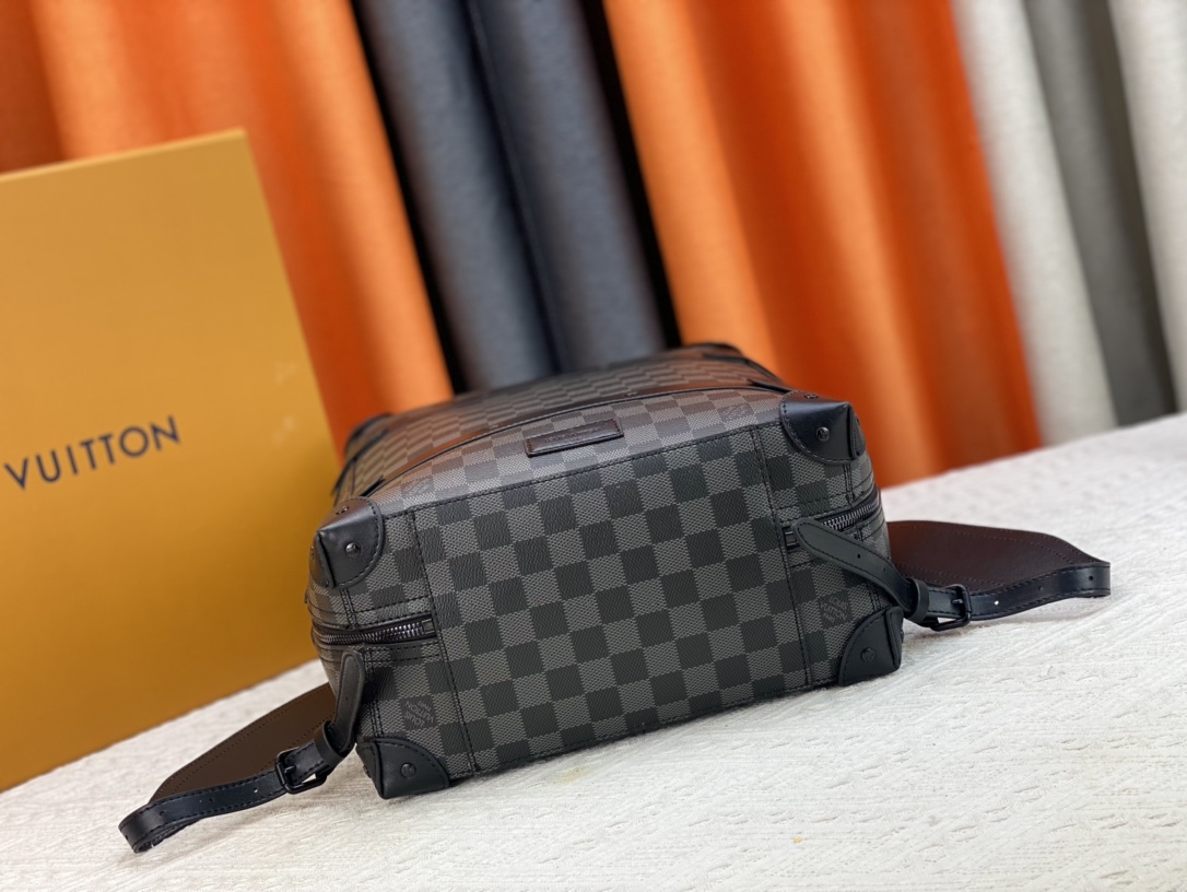Louis Vuitton クラシック エレガント スーツケース｜LV モノグラム公式-三越伊勢丹公式 ラグジュアリーアウトレット