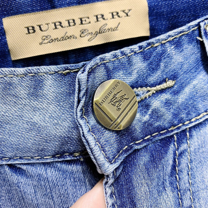 バーバリー (Burberry) クラシック ロゴ デニムジーンズ-三越伊勢丹公式 ラグジュアリーアウトレット