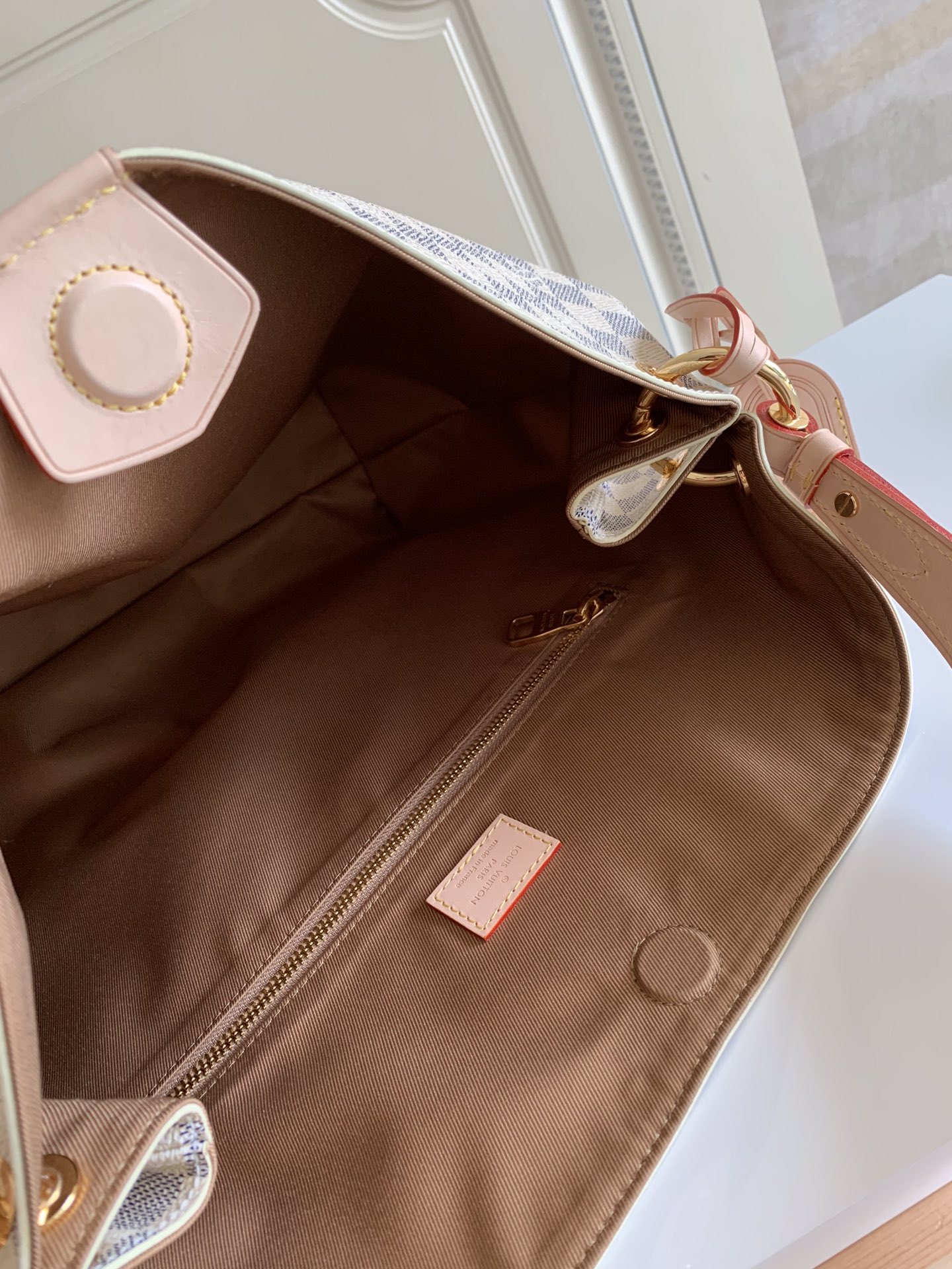 Louis Vuitton グレースフル PM｜モノグラム・ダミエ-三越伊勢丹公式 ラグジュアリーアウトレット