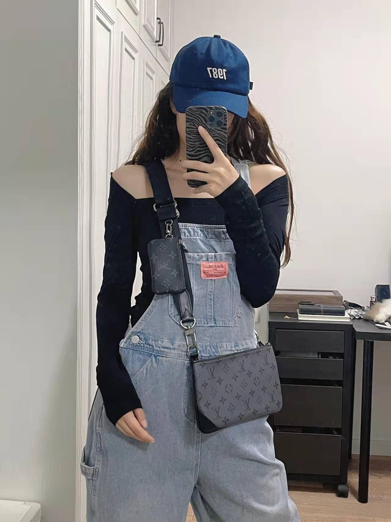 Louis Vuitton トリオ・メッセンジャー｜M69443-三越伊勢丹公式 ラグジュアリーアウトレット