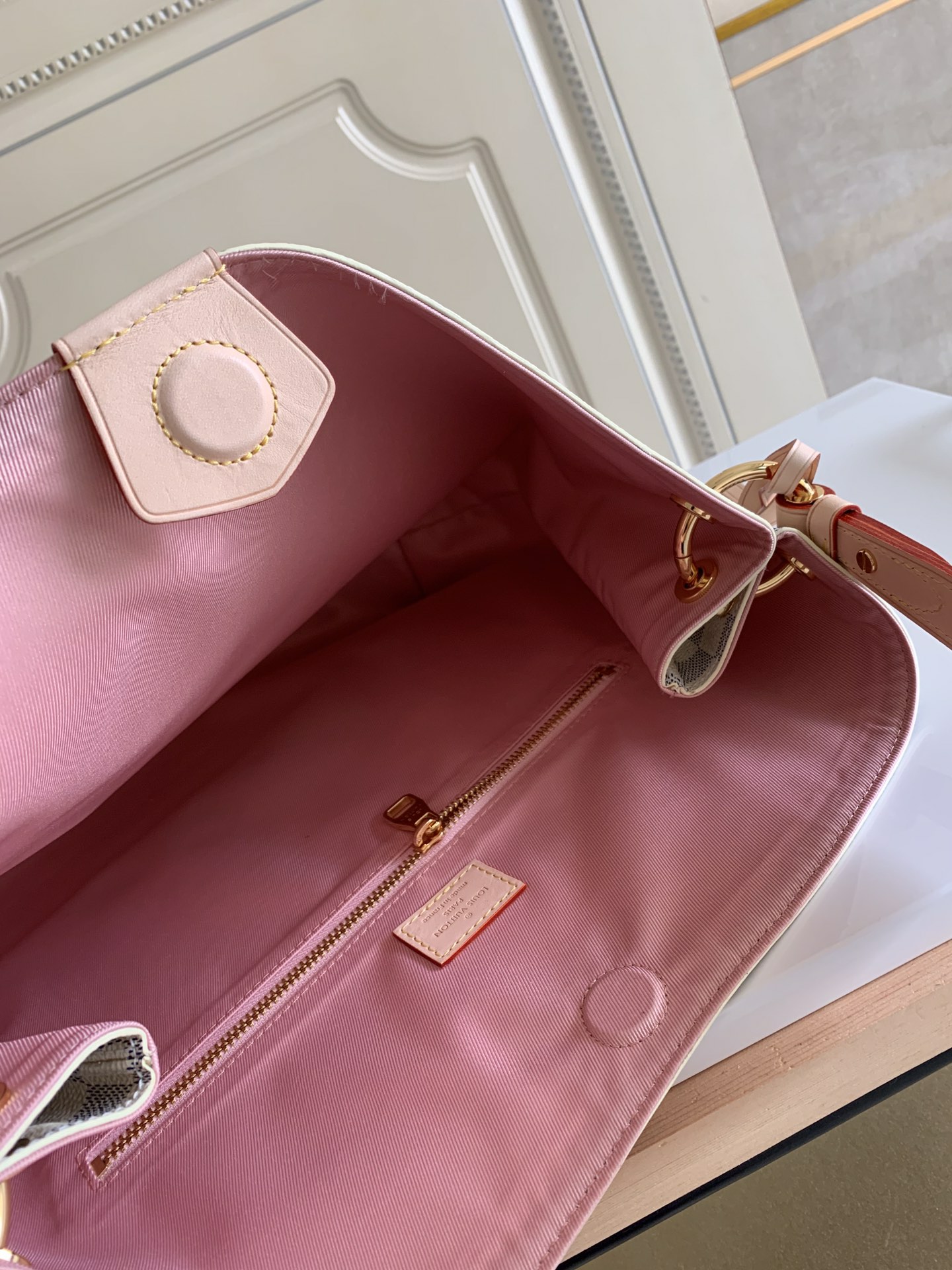 Louis Vuitton グレースフル PM｜モノグラム・ダミエ-三越伊勢丹公式 ラグジュアリーアウトレット