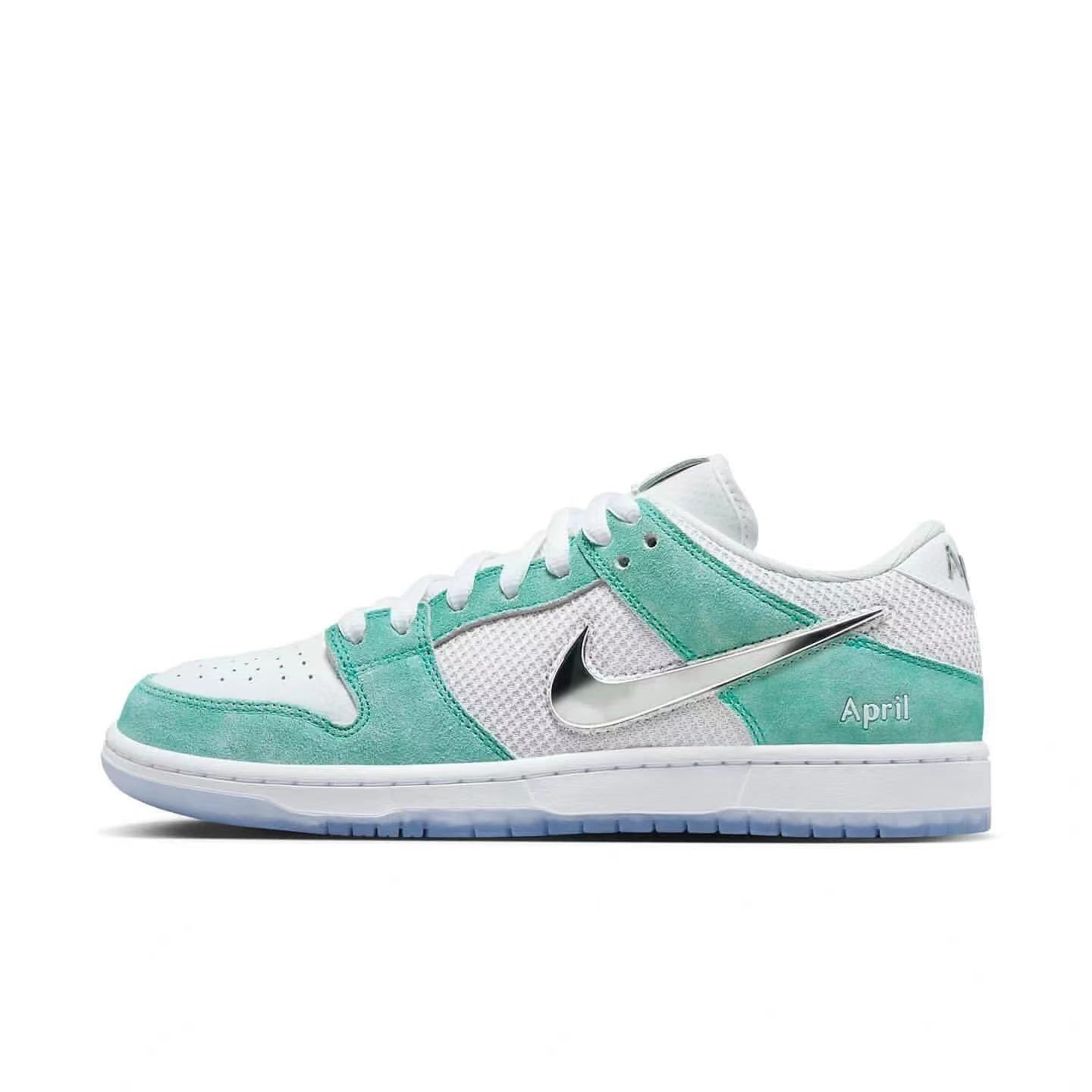 April Skateboards x Nike SB ダンク Low｜限定-三越伊勢丹公式 ラグジュアリーアウトレット