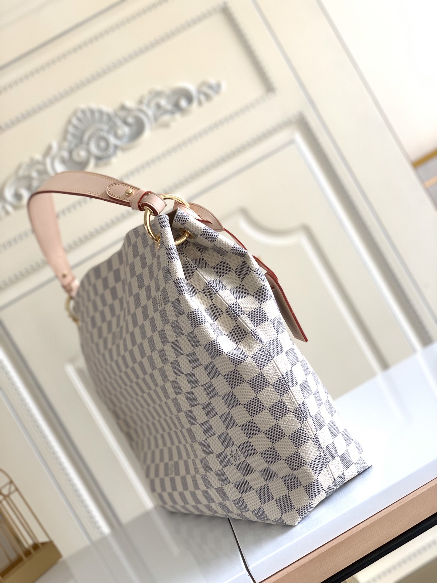 Louis Vuitton グレースフル PM｜モノグラム・ダミエ-三越伊勢丹公式 ラグジュアリーアウトレット