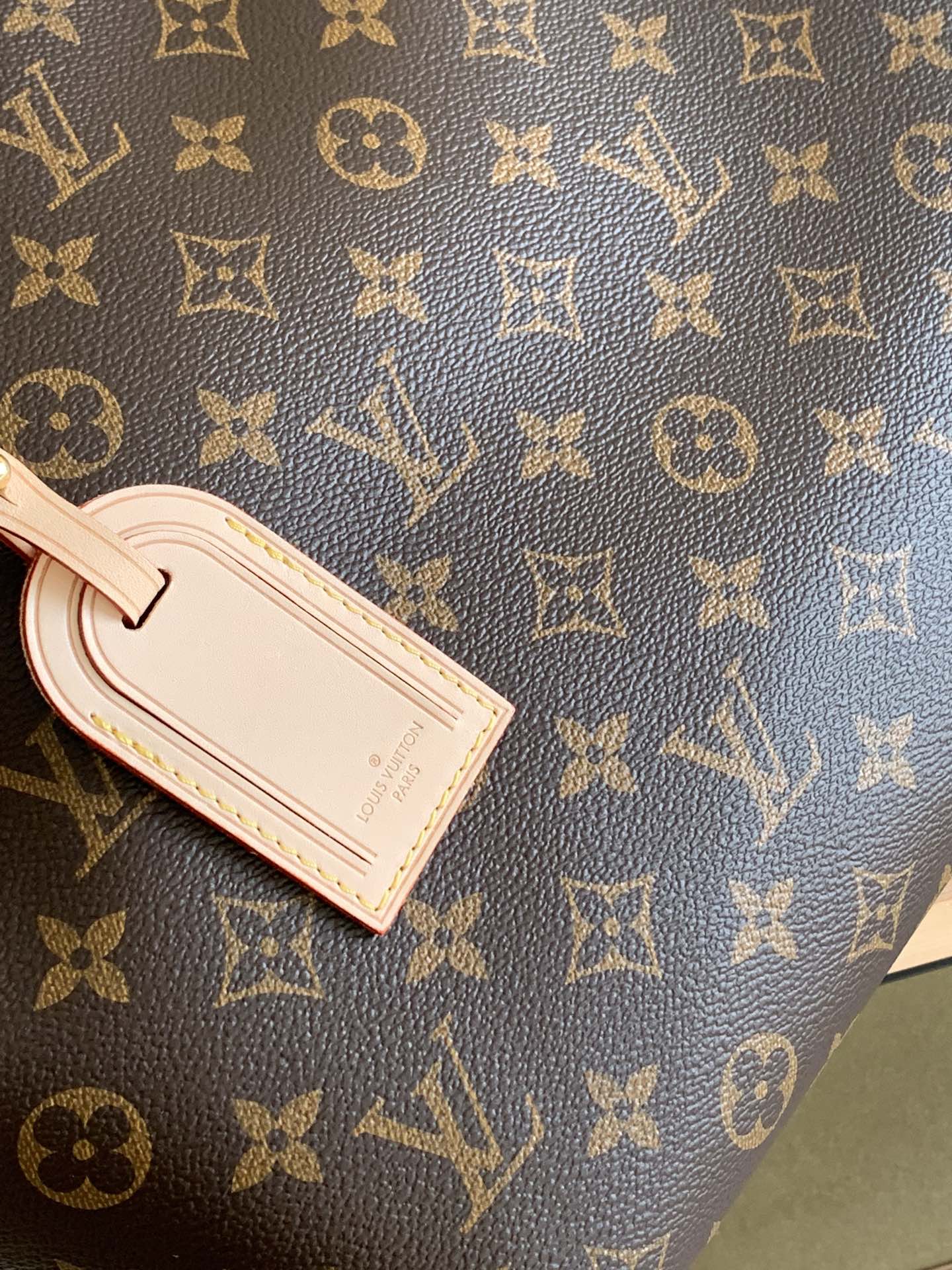 Louis Vuitton グレースフル PM｜モノグラム・ダミエ-三越伊勢丹公式 ラグジュアリーアウトレット