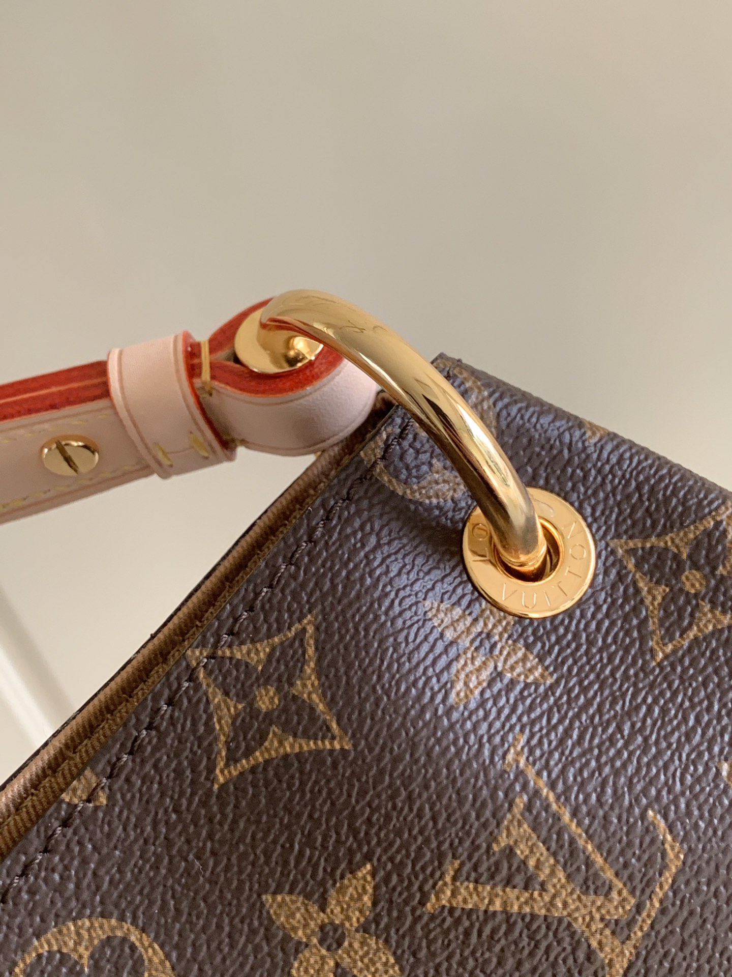 Louis Vuitton グレースフル PM｜モノグラム・ダミエ-三越伊勢丹公式 ラグジュアリーアウトレット