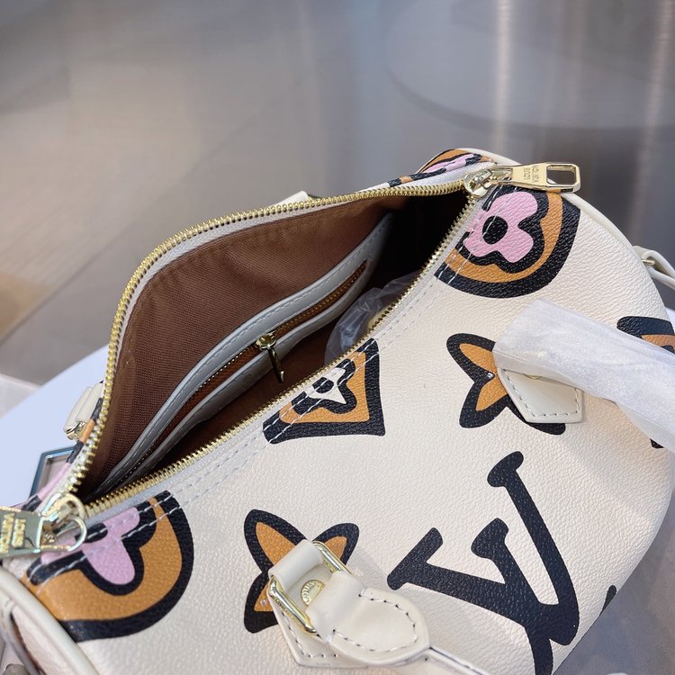 Louis Vuitton 25cm ハンドバッグ｜選べる2カラー-三越伊勢丹公式 ラグジュアリーアウトレット