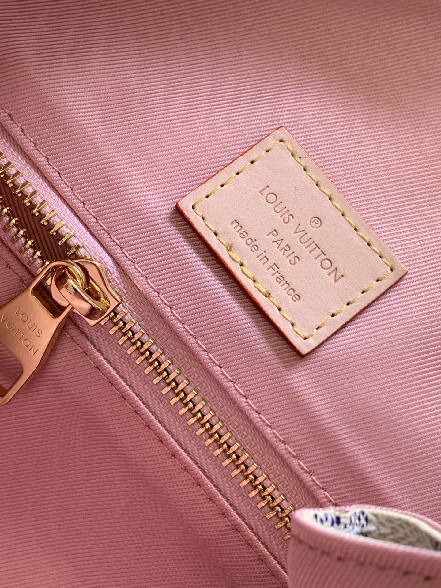 Louis Vuitton グレースフル PM｜モノグラム・ダミエ-三越伊勢丹公式 ラグジュアリーアウトレット