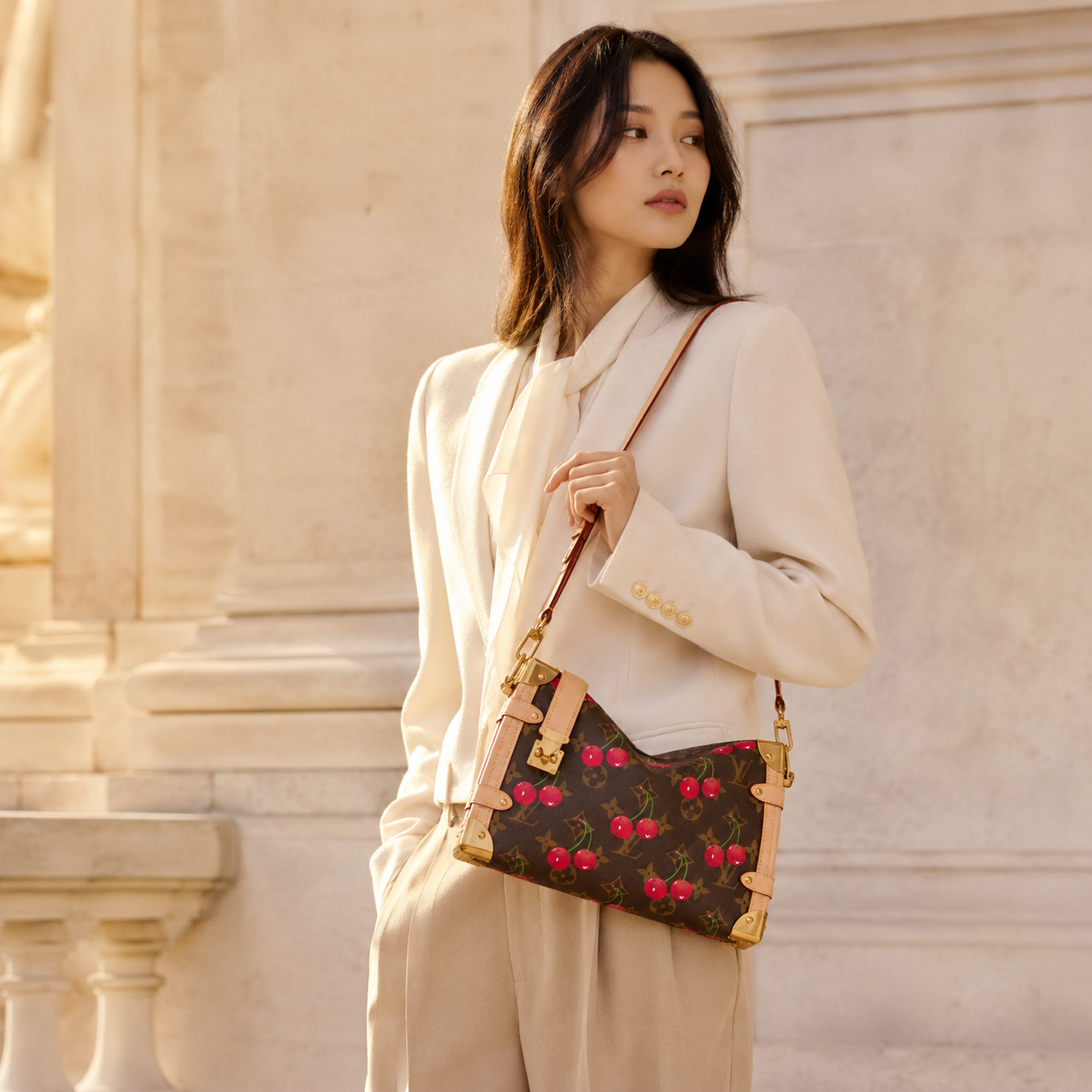 ルイ・ヴィトン × 村上隆 LV × TM オンザゴー・トランク MM チェリー モノグラム マルチカラー バッグ
