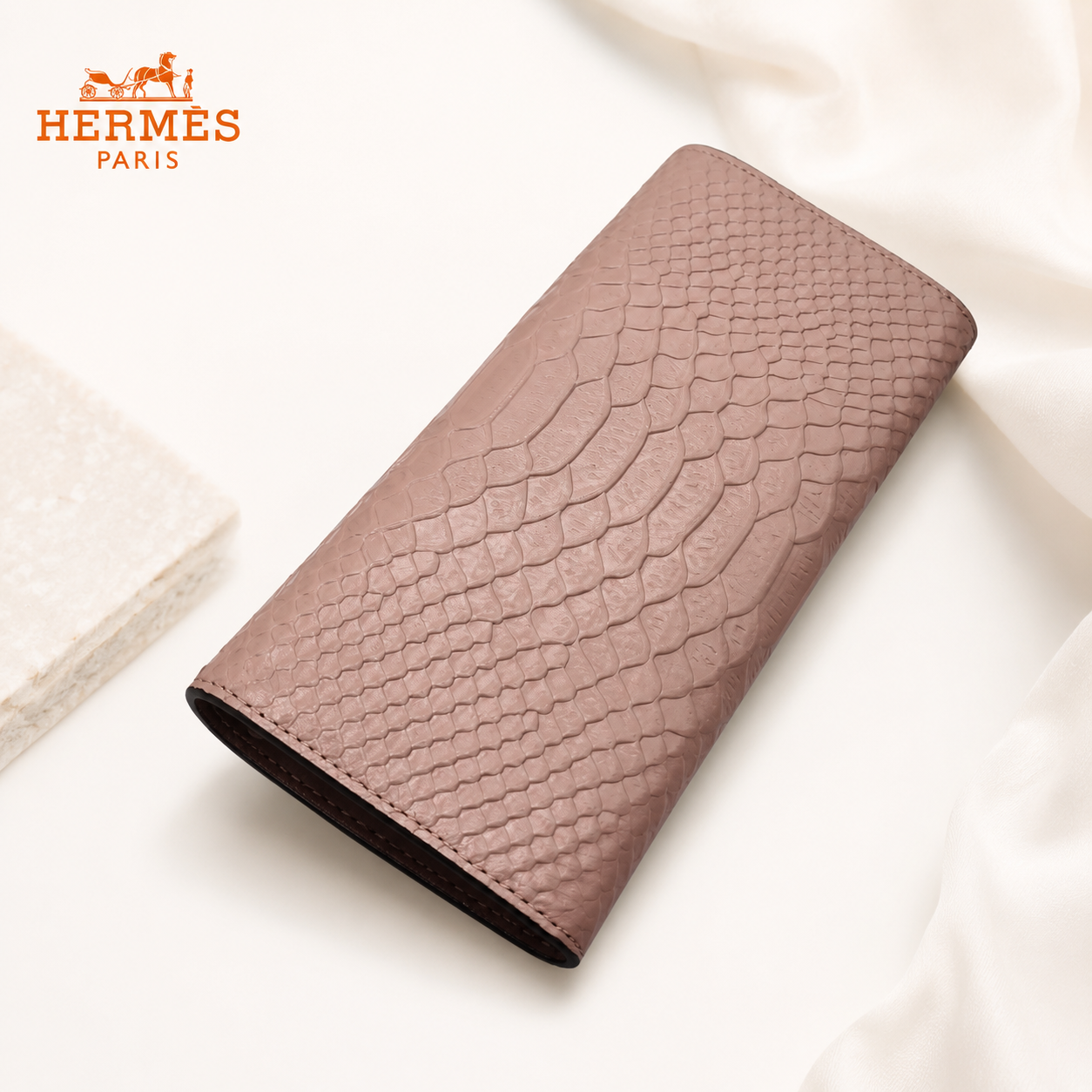 エルメス コンスタンス ロングウォレット ブラック パイソン調レザー シルバー金具 19cm