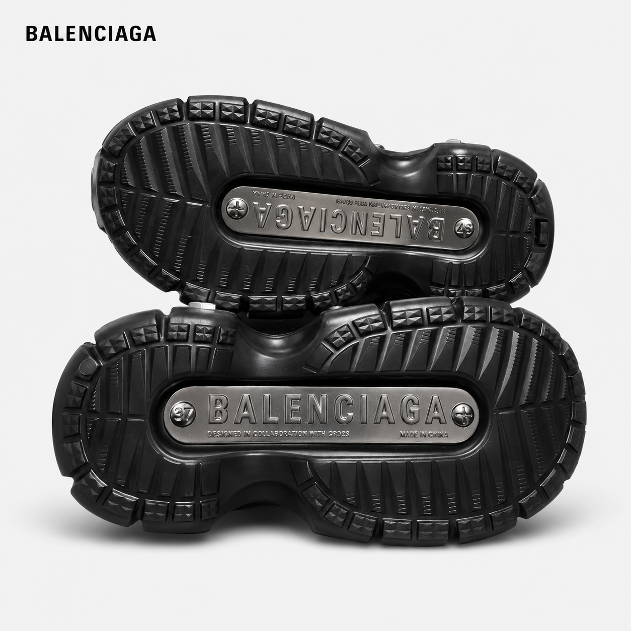 バレンシアガ × クロックス HARDCROCS™ サンダル ブラック 厚底 ユニセックス