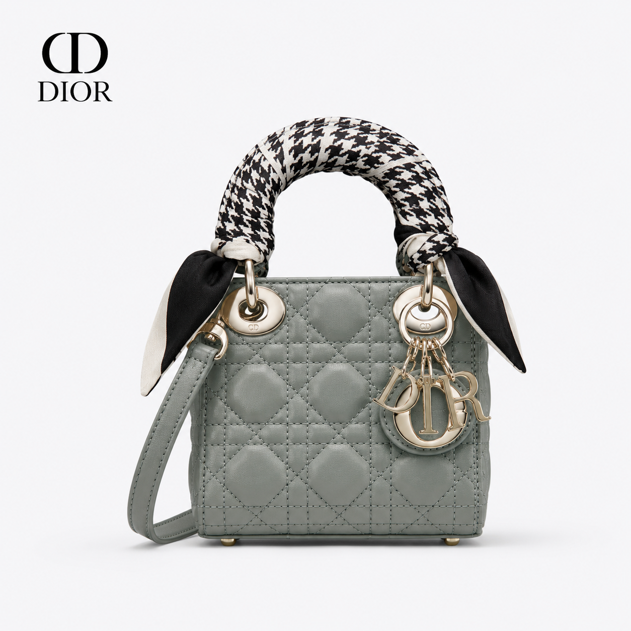 ディオール Lady Dior マイクロバッグ S0856ONGE_M413 パウダーピンク ラムスキン