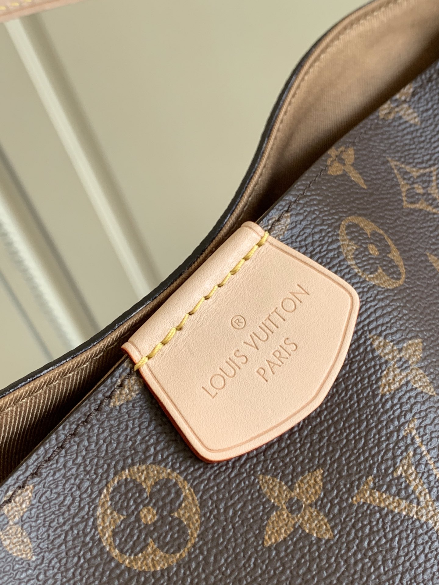 Louis Vuitton グレースフル PM｜モノグラム・ダミエ-三越伊勢丹公式 ラグジュアリーアウトレット
