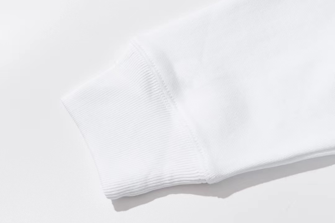 BURBERRY 公式旗艦店｜ベストセラー再入荷-三越伊勢丹公式 ラグジュアリーアウトレット
