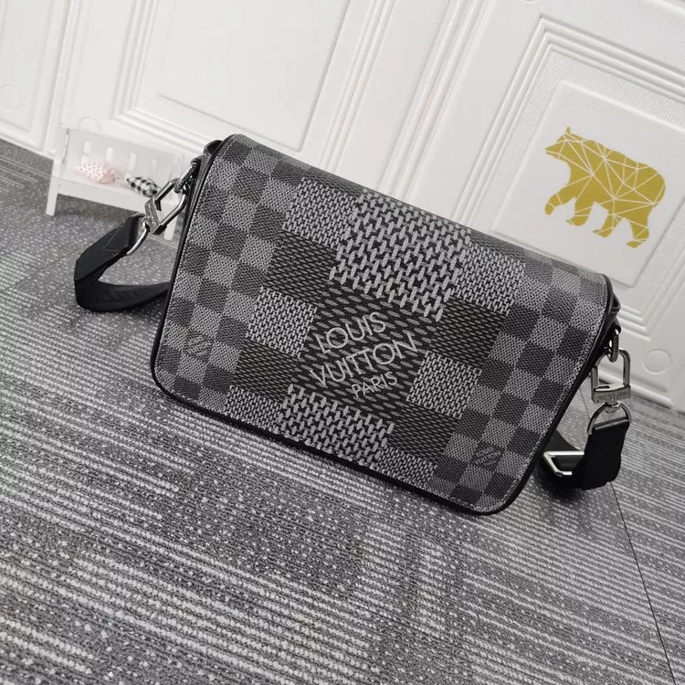 Louis Vuitton メッセンジャーバッグ｜コンパクトサイズ-三越伊勢丹公式 ラグジュアリーアウトレット