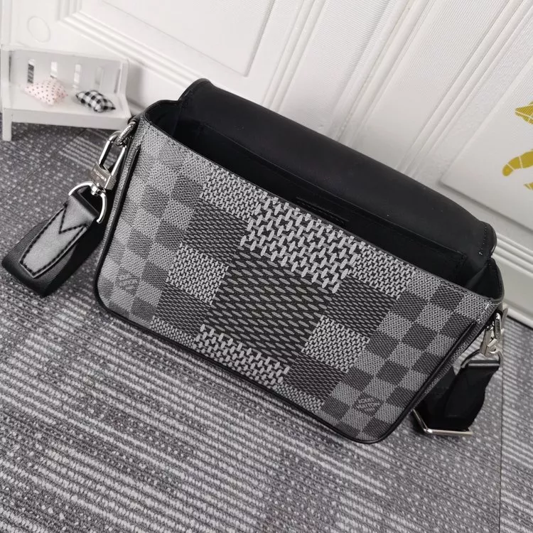 Louis Vuitton メッセンジャーバッグ｜コンパクトサイズ-三越伊勢丹公式 ラグジュアリーアウトレット