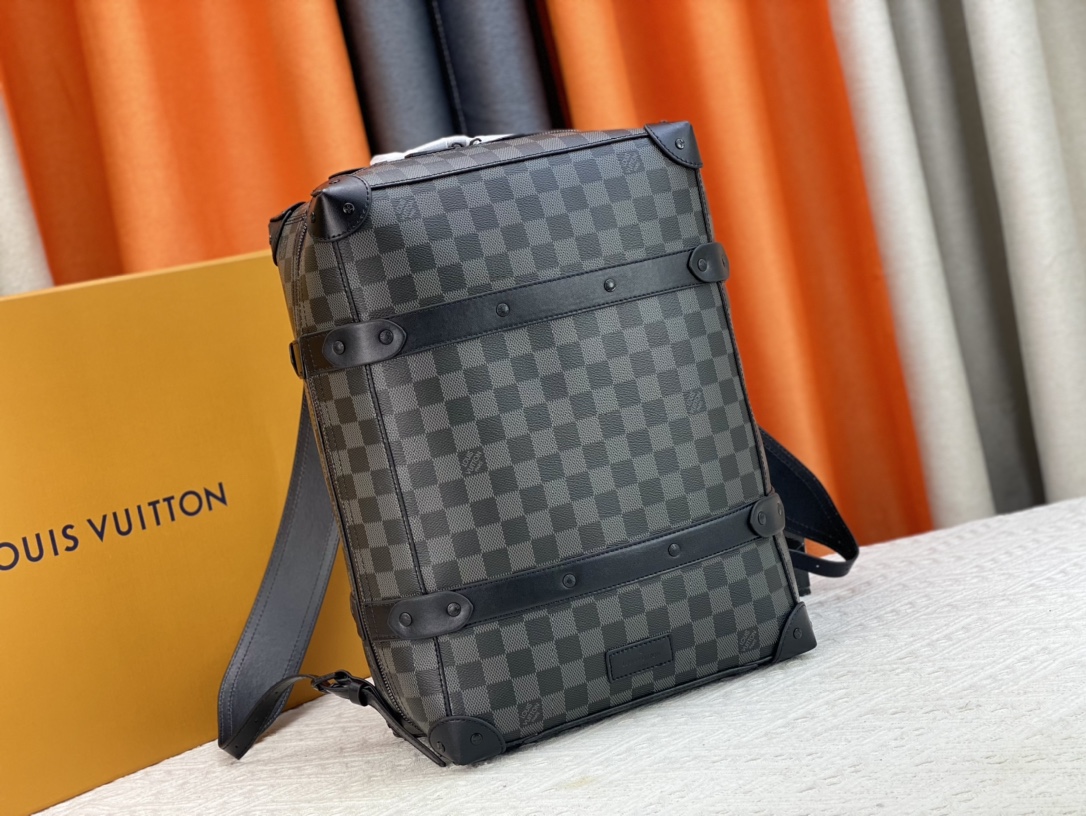 Louis Vuitton クラシック エレガント スーツケース｜LV モノグラム公式-三越伊勢丹公式 ラグジュアリーアウトレット
