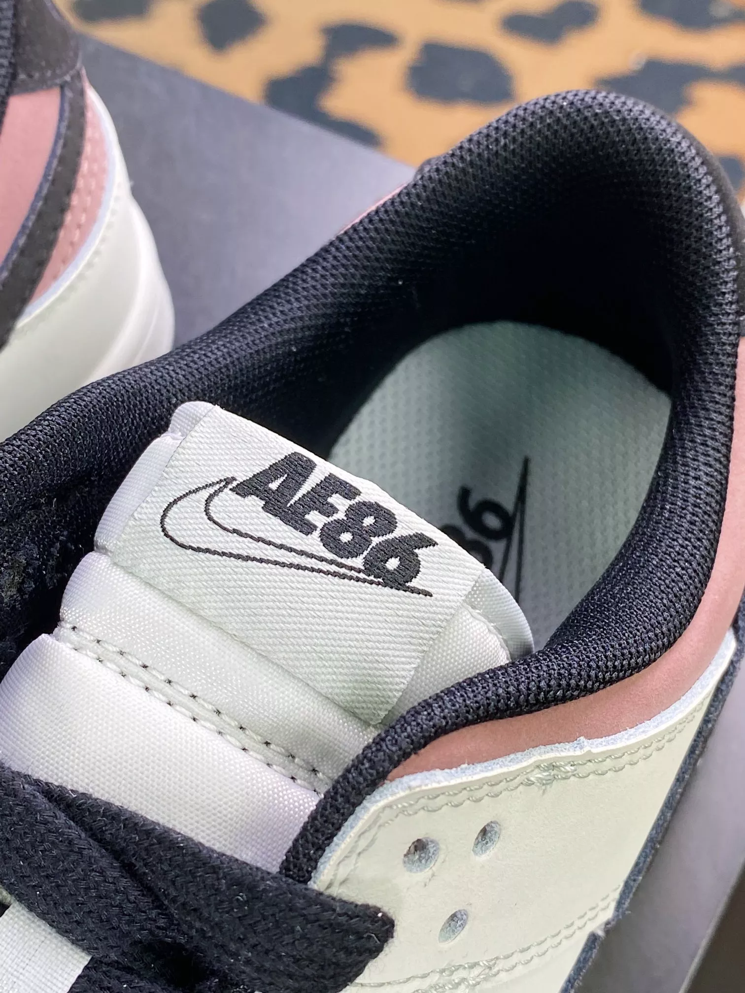 【激レア】頭文字D × NIKE ダンク ロー "AE86" 限定カスタム-三越伊勢丹公式 ラグジュアリーアウトレット