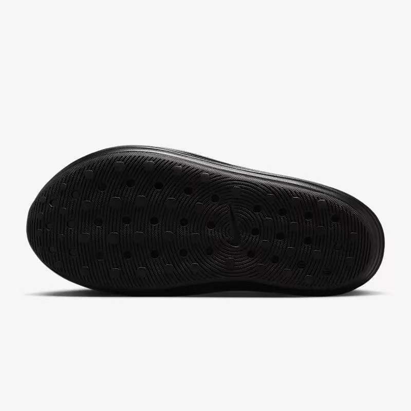 Nike ReactX Rejuven8｜究極のリカバリースリッパ-三越伊勢丹公式 ラグジュアリーアウトレット