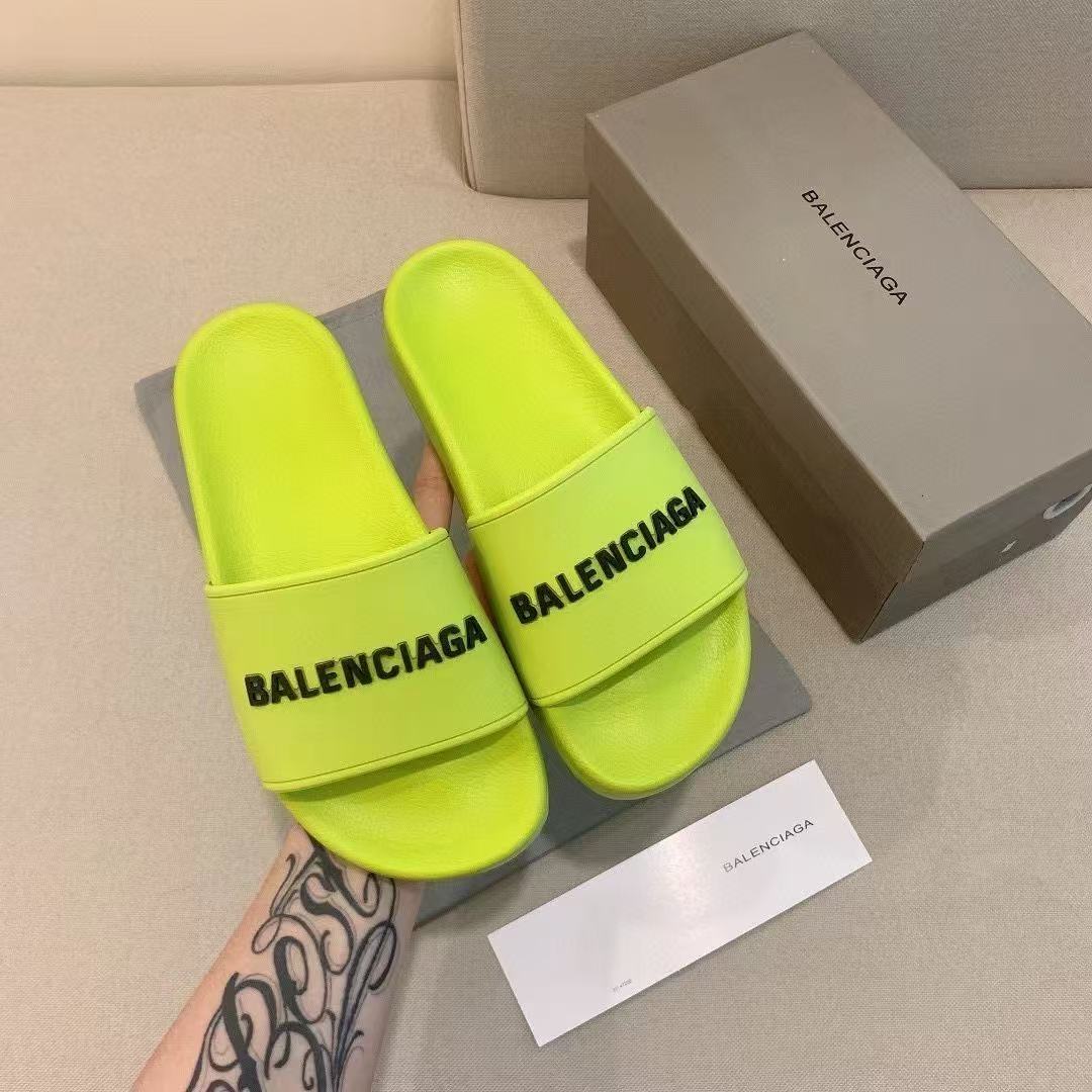 バレンシアガ (Balenciaga) ロゴ プール サンダル ラバー-三越伊勢丹公式 ラグジュアリーアウトレット