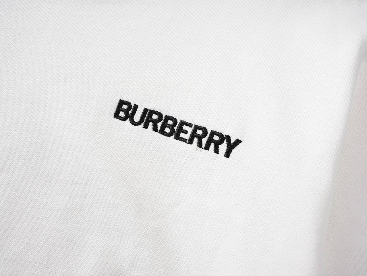 バーバリー (Burberry) 旗艦店限定コレクション 待望の再入荷-三越伊勢丹公式 ラグジュアリーアウトレット