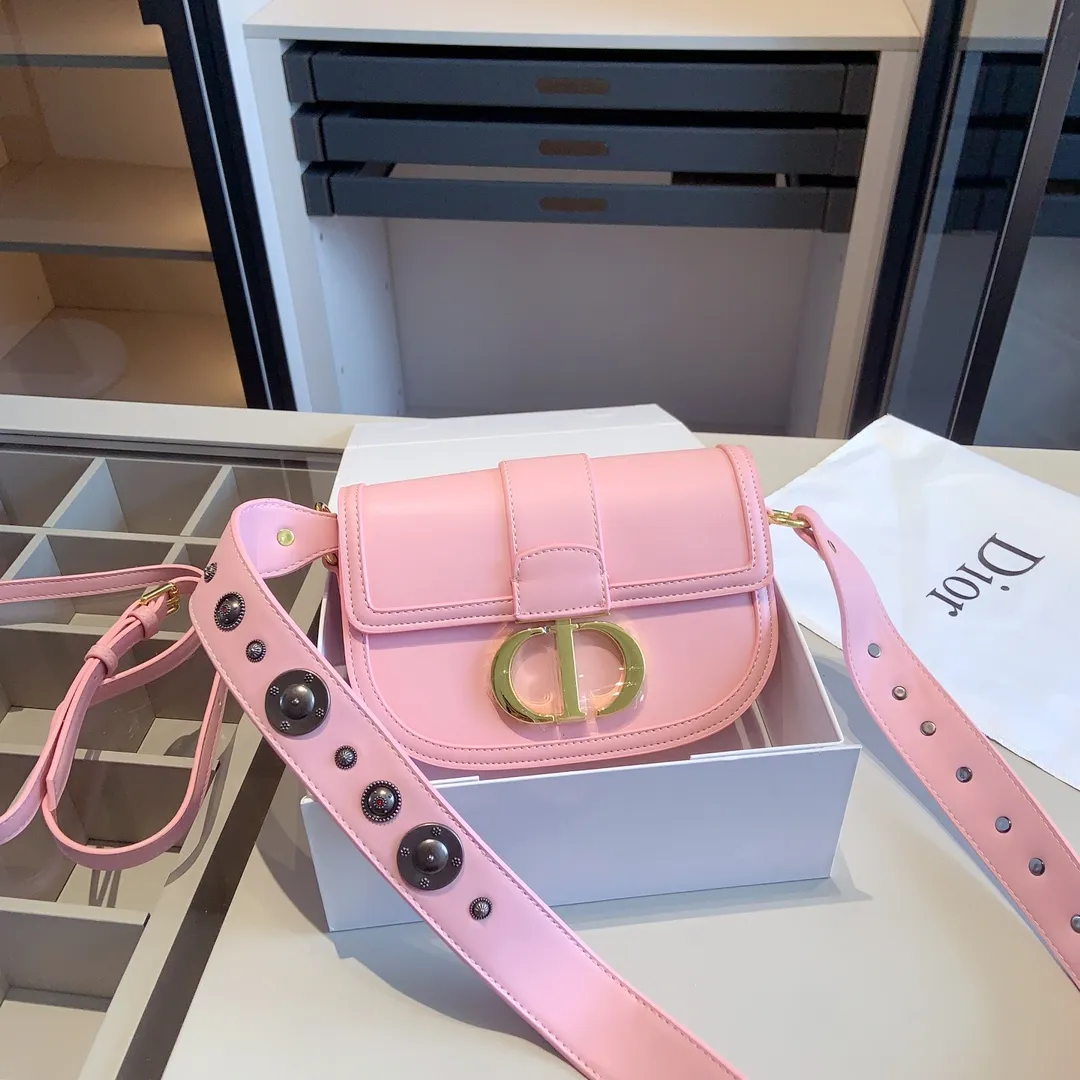 ディオール (DIOR) 2023夏新作 オブリーク ショルダーバッグ-三越伊勢丹公式 ラグジュアリーアウトレット