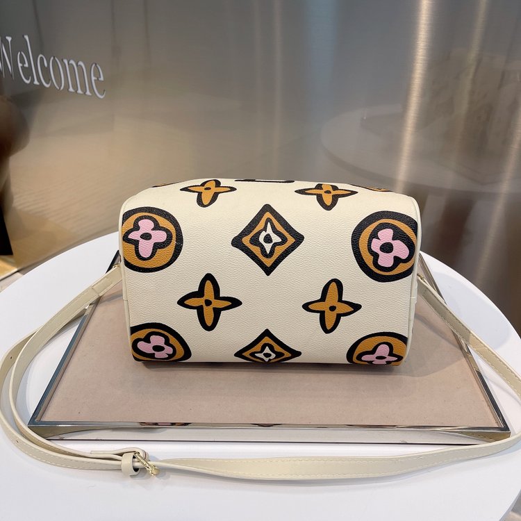 Louis Vuitton 25cm ハンドバッグ｜選べる2カラー-三越伊勢丹公式 ラグジュアリーアウトレット