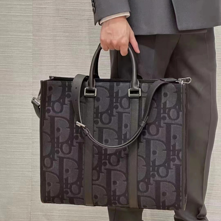 DIOR イーストウエスト トートバッグ｜1ESSH232YXL-三越伊勢丹公式 ラグジュアリーアウトレット