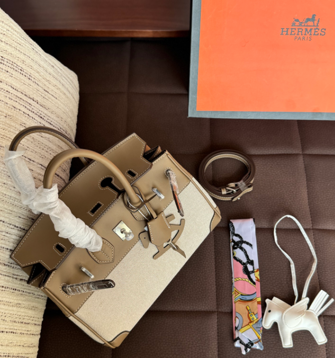 HERMÈS（エルメス）バーキン キャンバス×レザー ハンドバッグ シルバー金具